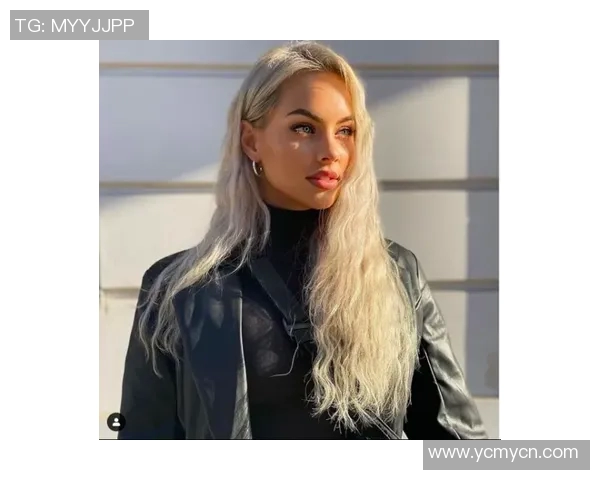 足球明星背后的女人们十大妻子的故事与荣耀